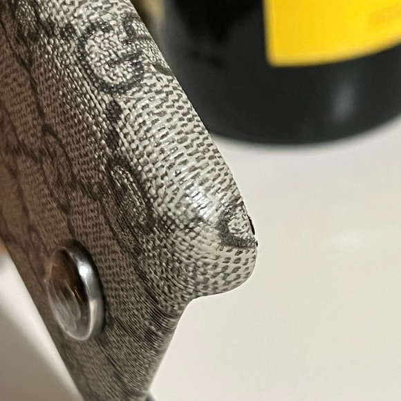 Authentic Gucci iPhone XS MAX phone case - Picture 14 of 16